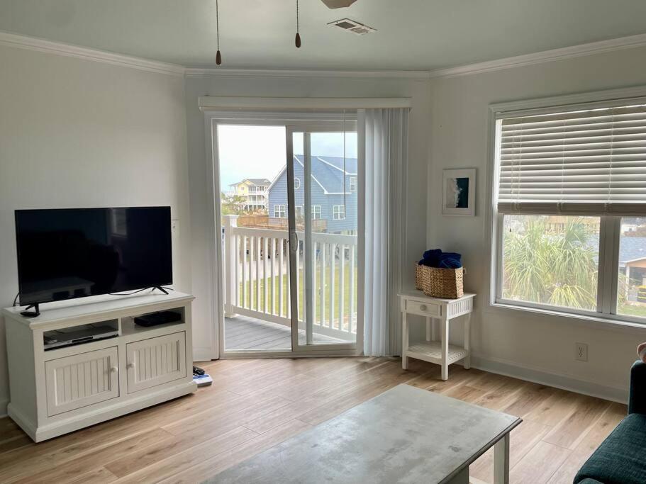 3 Bedroom Condo, Ocean Views & Short Walk To Beach! Oak Island Buitenkant foto