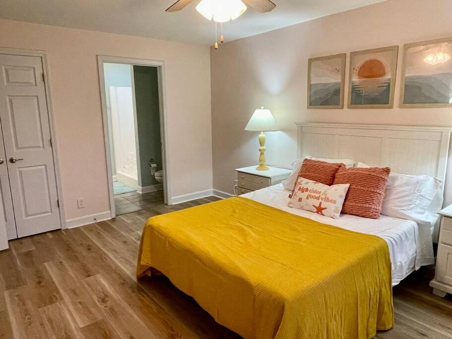3 Bedroom Condo, Ocean Views & Short Walk To Beach! Oak Island Buitenkant foto