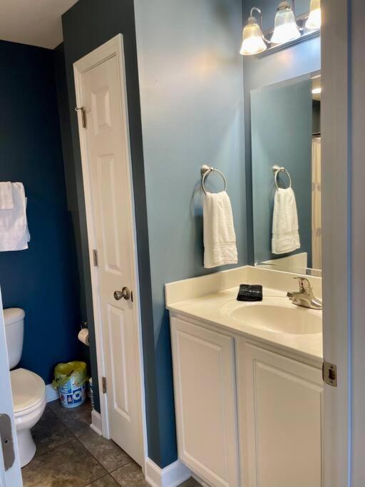 3 Bedroom Condo, Ocean Views & Short Walk To Beach! Oak Island Buitenkant foto